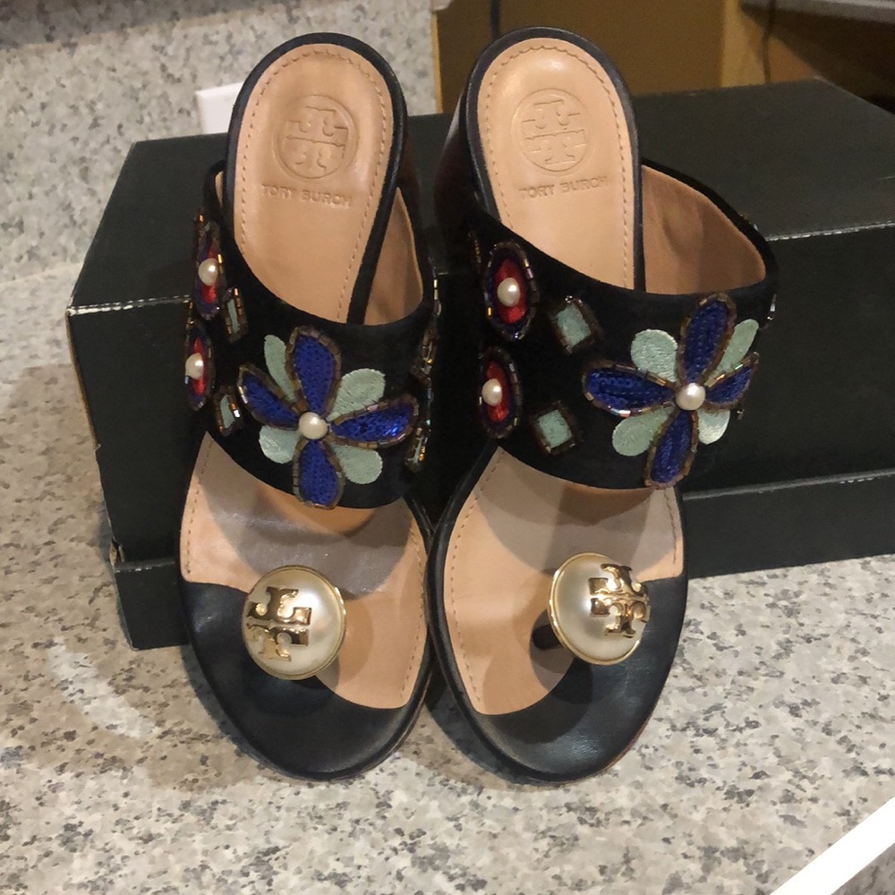 Tory Burch Estella Satin Bejeweled Pearl Block Sandal Sz 5 - Picture 6 of 16